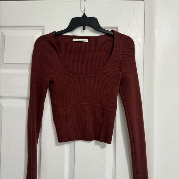 Abercrombie & Fitch Ribbed Knit Sweater - Picture 1 of 4